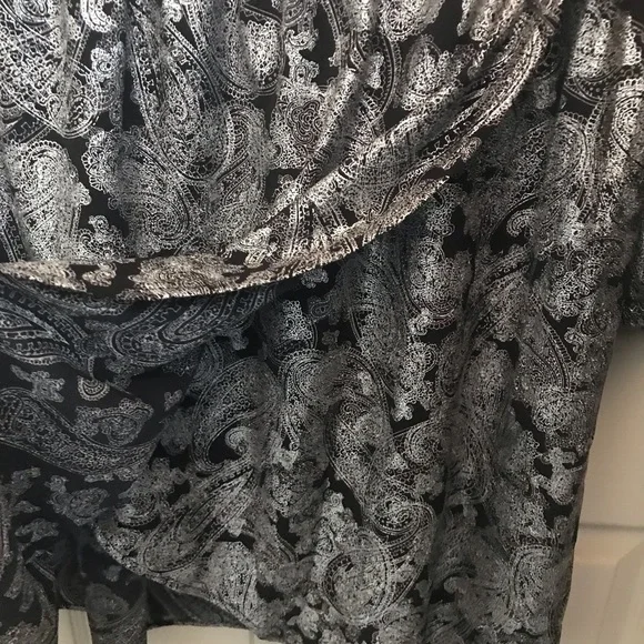 Michael Kors Paisly Dress with long sleeves, elastic waist & layered. New w/Tags - Picture 4 of 11